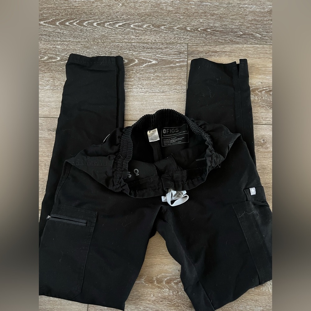 Figs scrubs Womens Black 
Yola Xmsall tall scrub pant